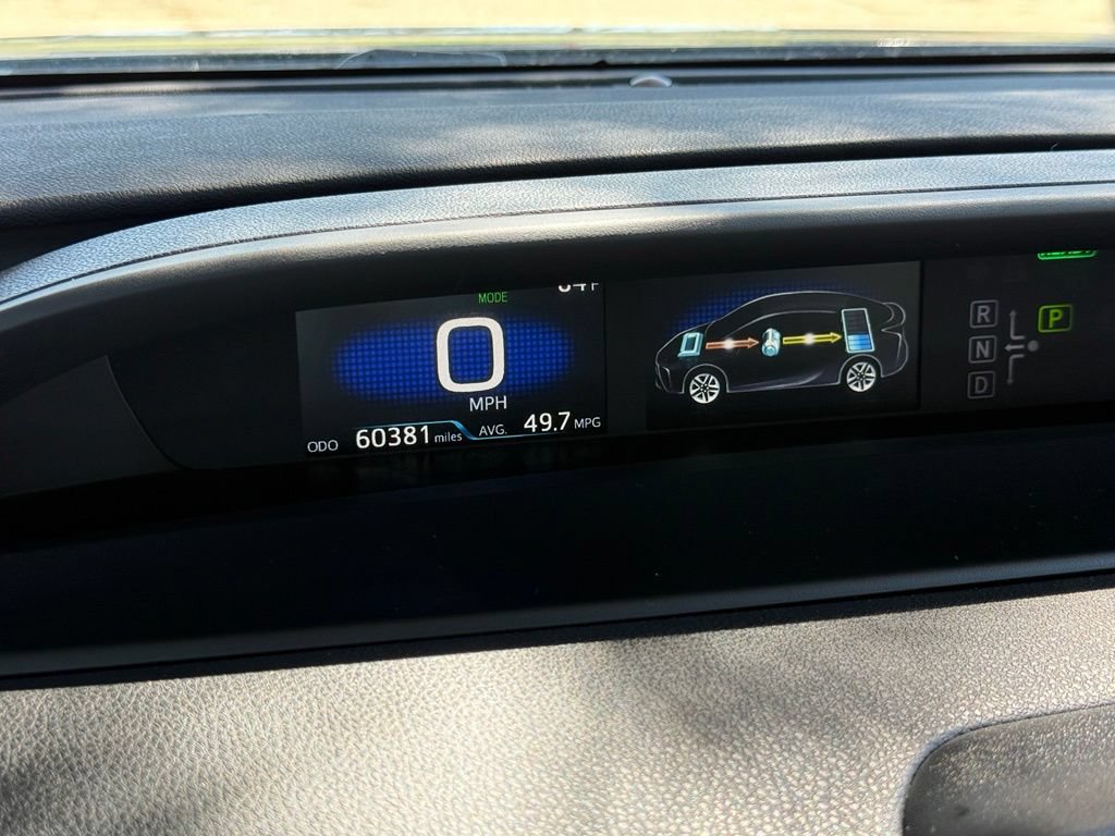 Used 2022 Toyota Prius LE FWD image 18