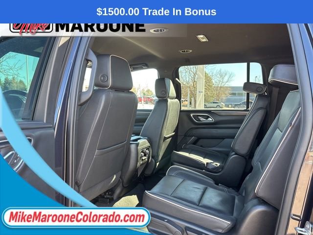 Used 2023 Chevrolet Suburban Premier image 17