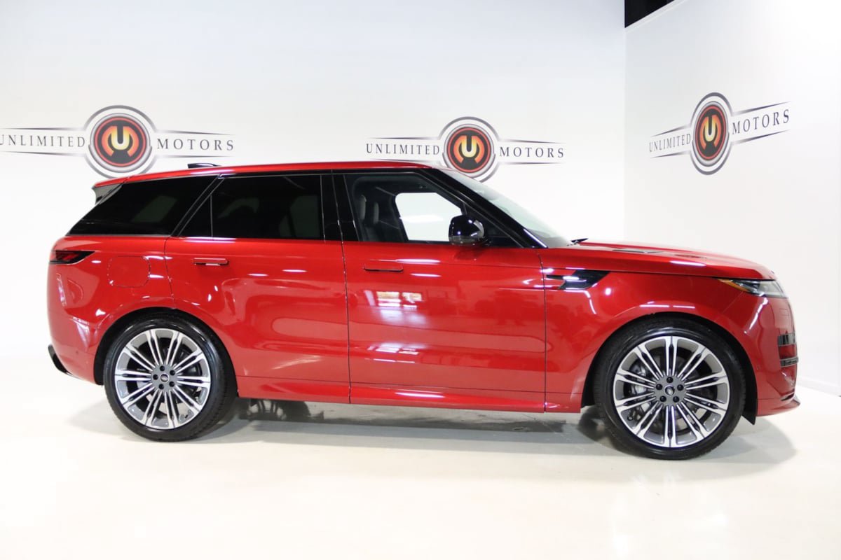 Used 2025 Land Rover Range Rover Sport Dynamic SE AWD/4WD image 5