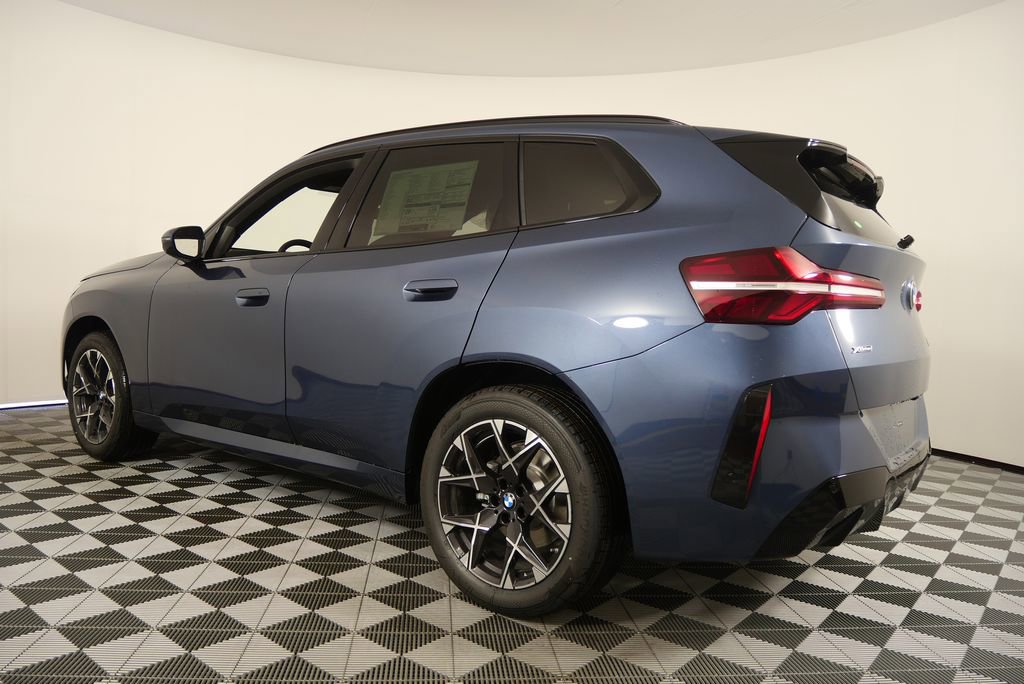 Certified 2025 BMW X3 xDrive30i w/ M Sport Package AWD/4WD image 5