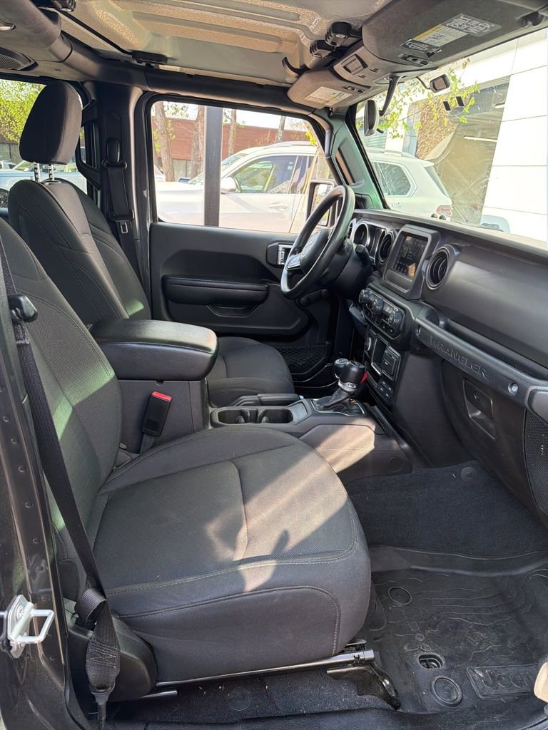 Used 2022 Jeep Wrangler Unlimited Sport image 7