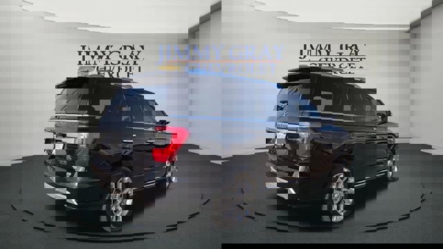 Used 2019 Ford Expedition Platinum image 3