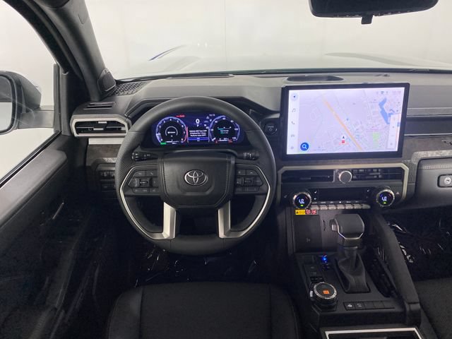 Used 2026 Toyota Tacoma Limited AWD/4WD image 17