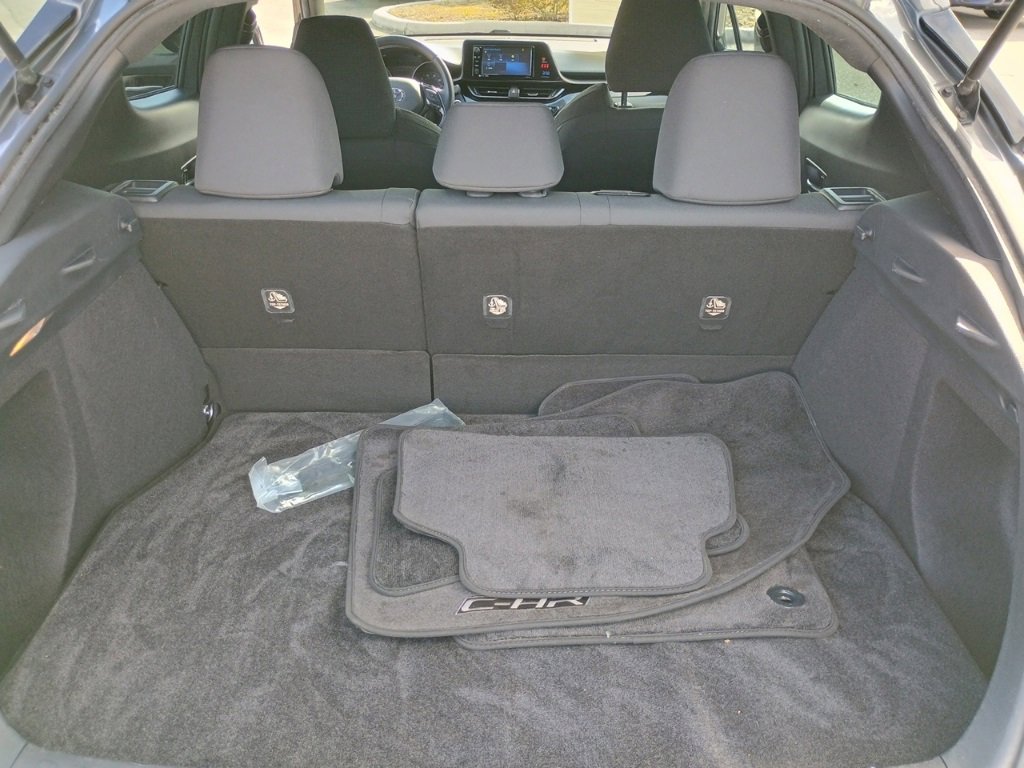 Used 2018 Toyota C-HR XLE image 15