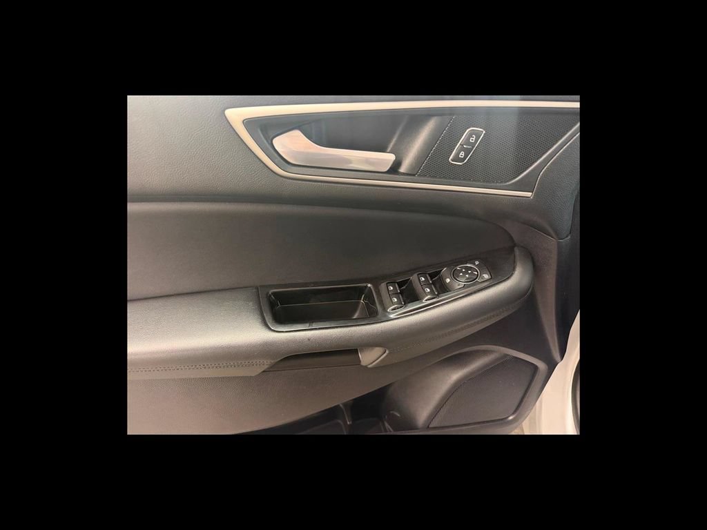 Used 2019 Ford Edge SEL w/ Equipment Group 201A AWD/4WD image 12