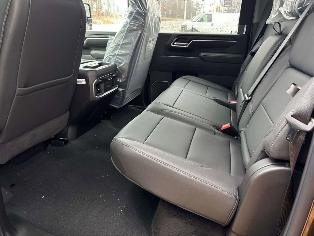 New 2026 GMC Sierra 3500 SLT w/ SLT Convenience Package image 5