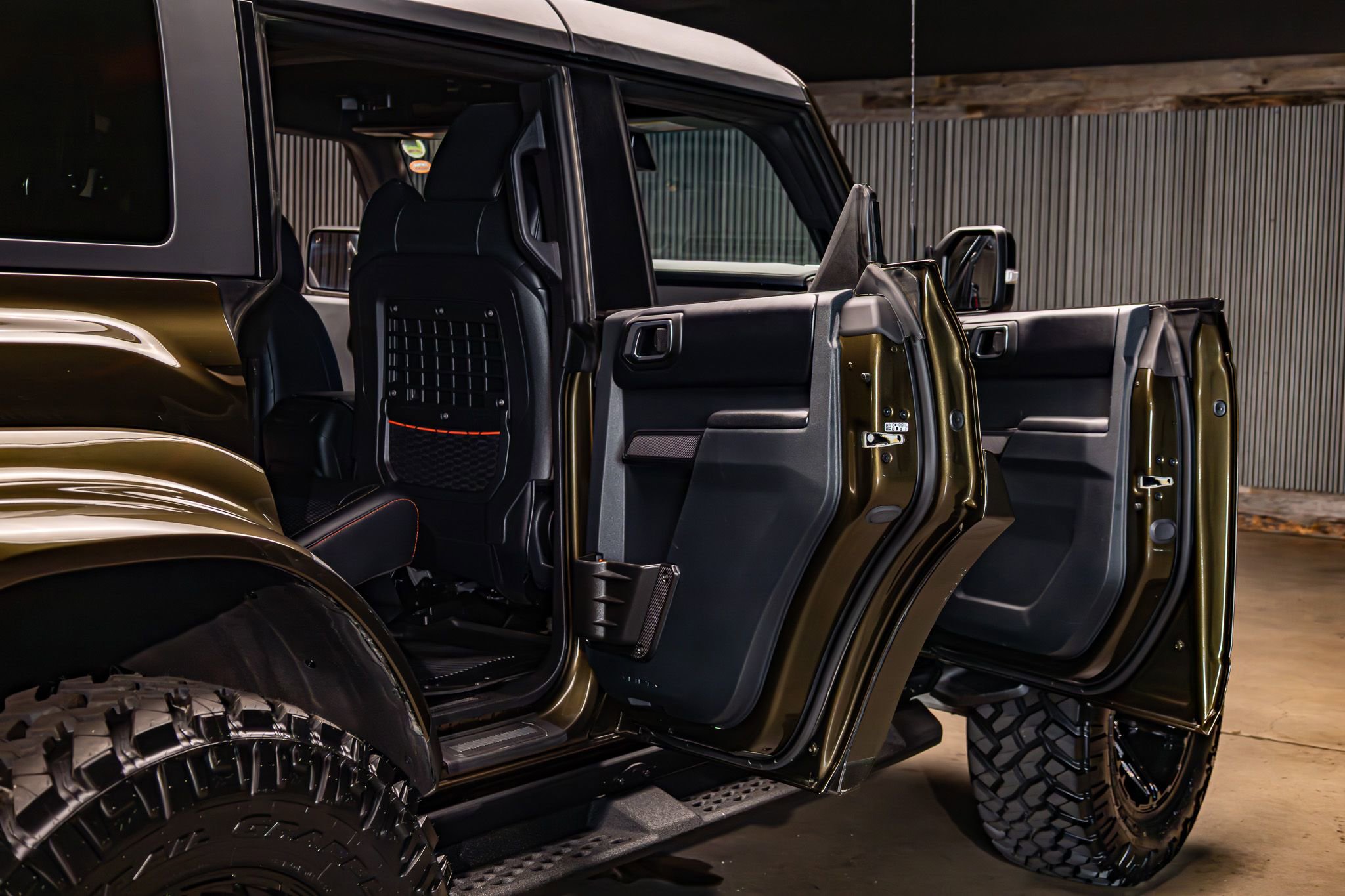 Used 2024 Ford Bronco Raptor w/ Interior Carbon Fiber Pack 6 image 30