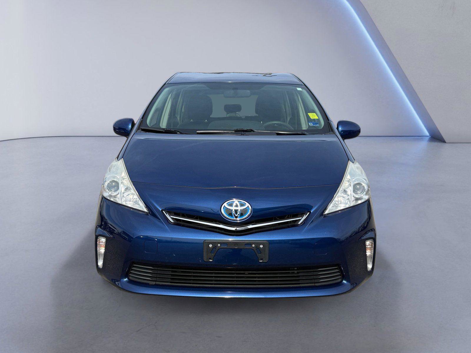 Used 2013 Toyota Prius V Two FWD image 8