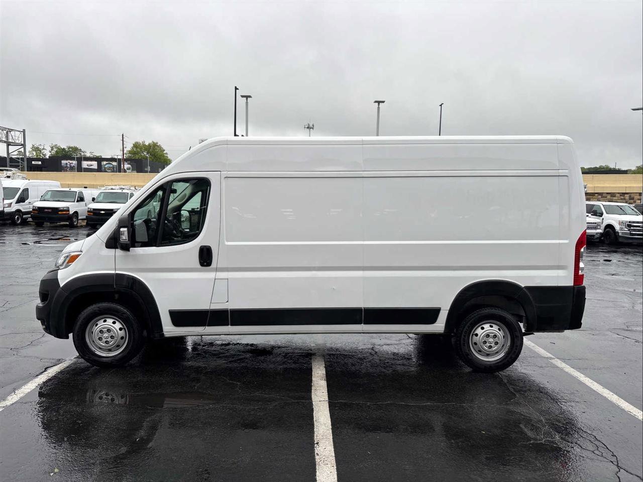 Used 2023 RAM ProMaster 2500 FWD image 5
