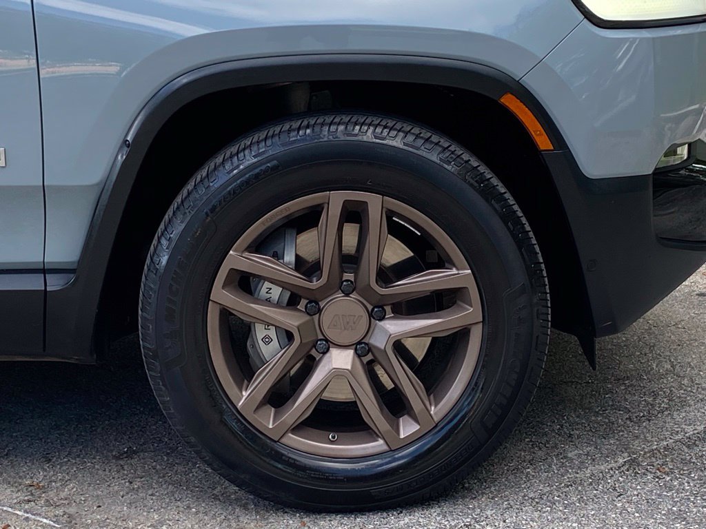 Used 2023 Rivian R1S Adventure Dual AWD/4WD image 13