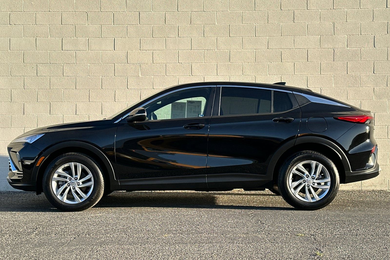 Certified 2024 Buick Envista Preferred w/ Advanced Safety Package image 7