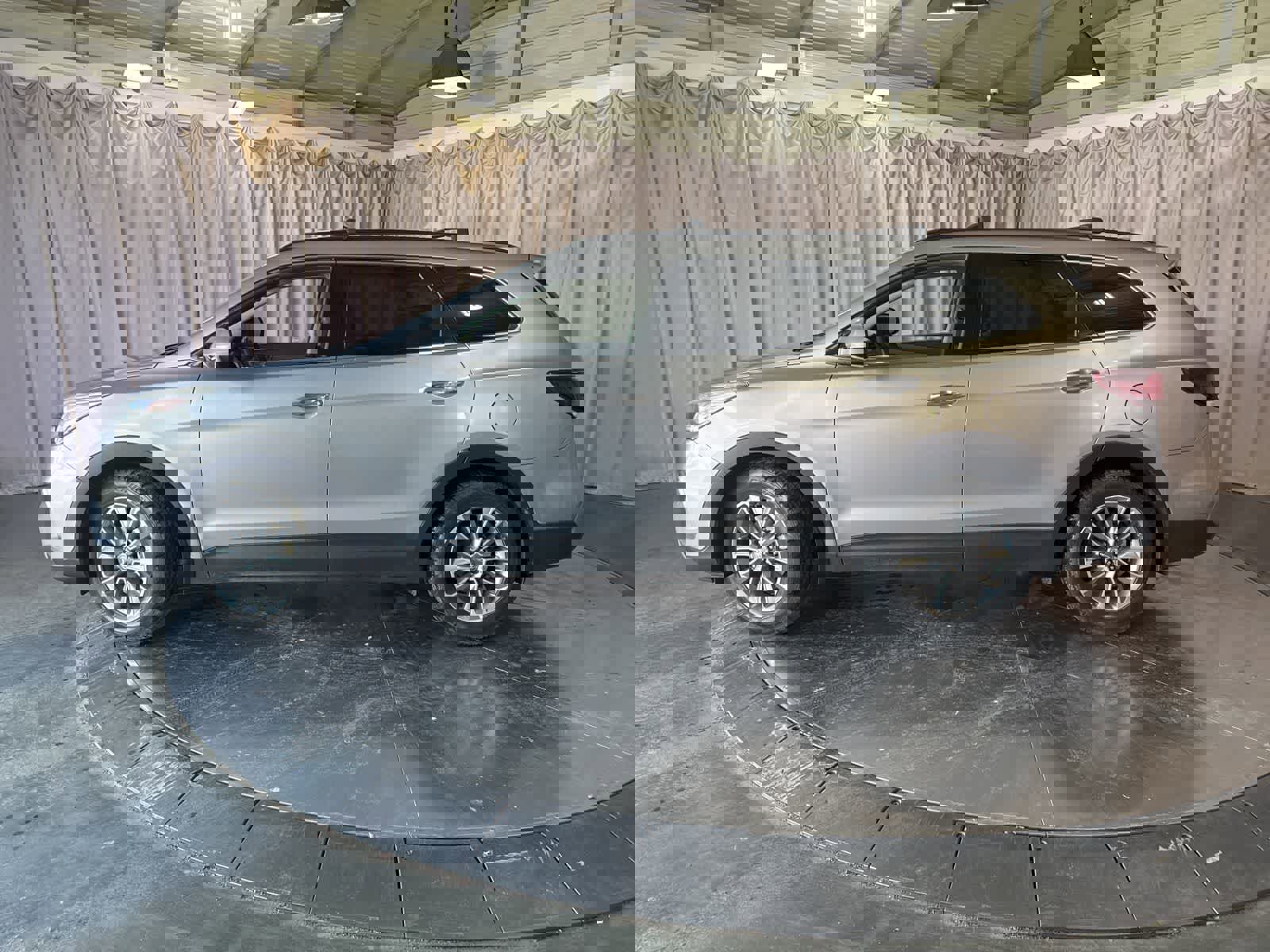 Used 2018 Hyundai Santa Fe SE image 8