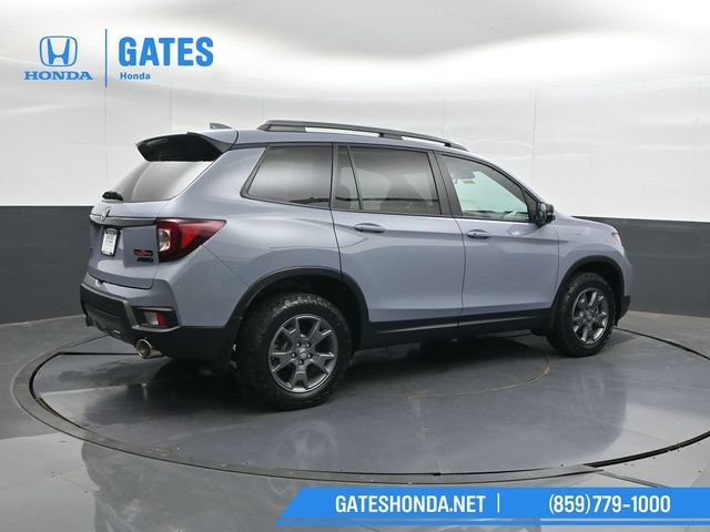 Certified 2025 Honda Passport TrailSport image 2