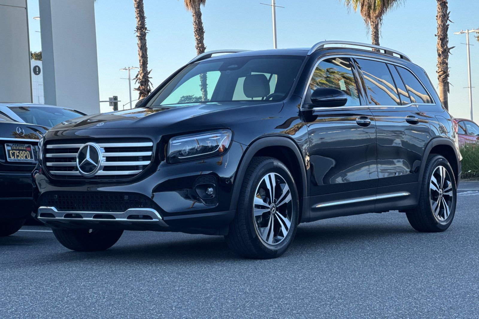 Certified 2025 Mercedes-Benz GLB 250 image 8