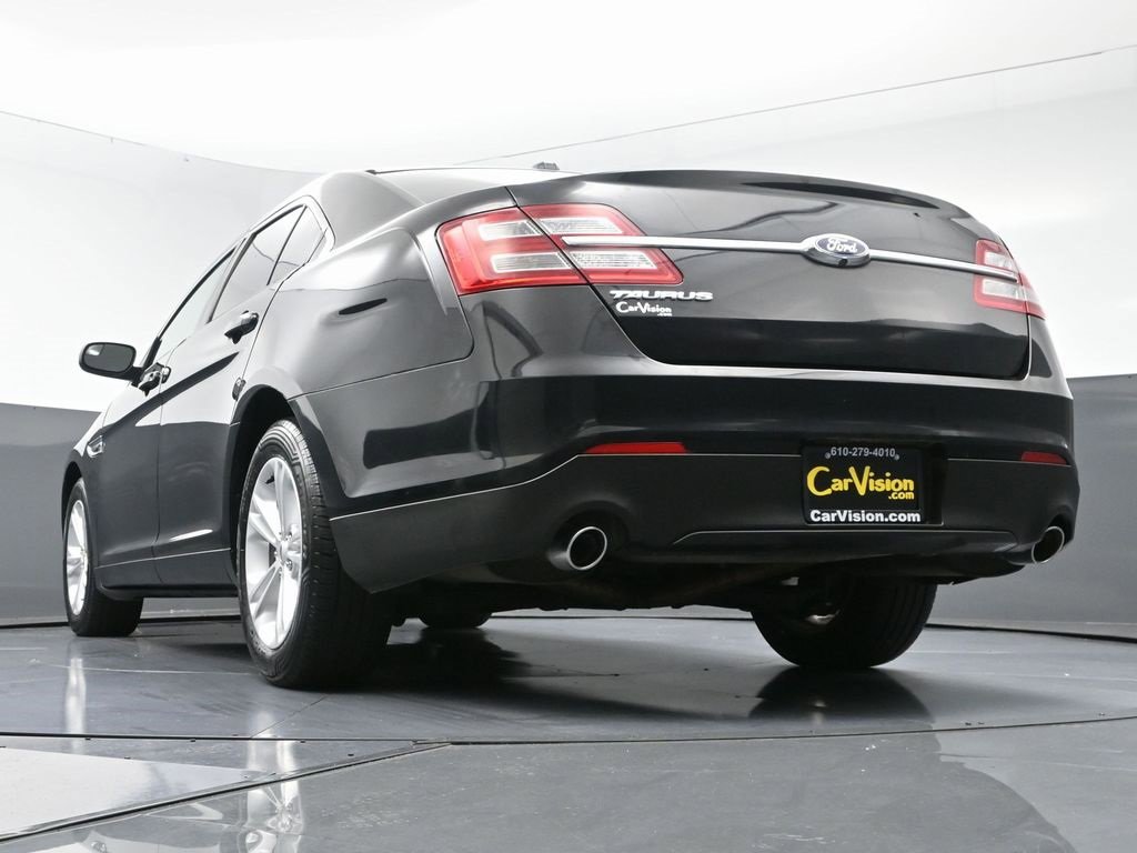 Used 2016 Ford Taurus SE image 46
