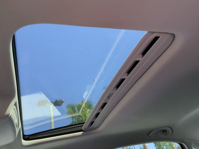 Used 2022 Volkswagen Passat 2.0T SE image 21