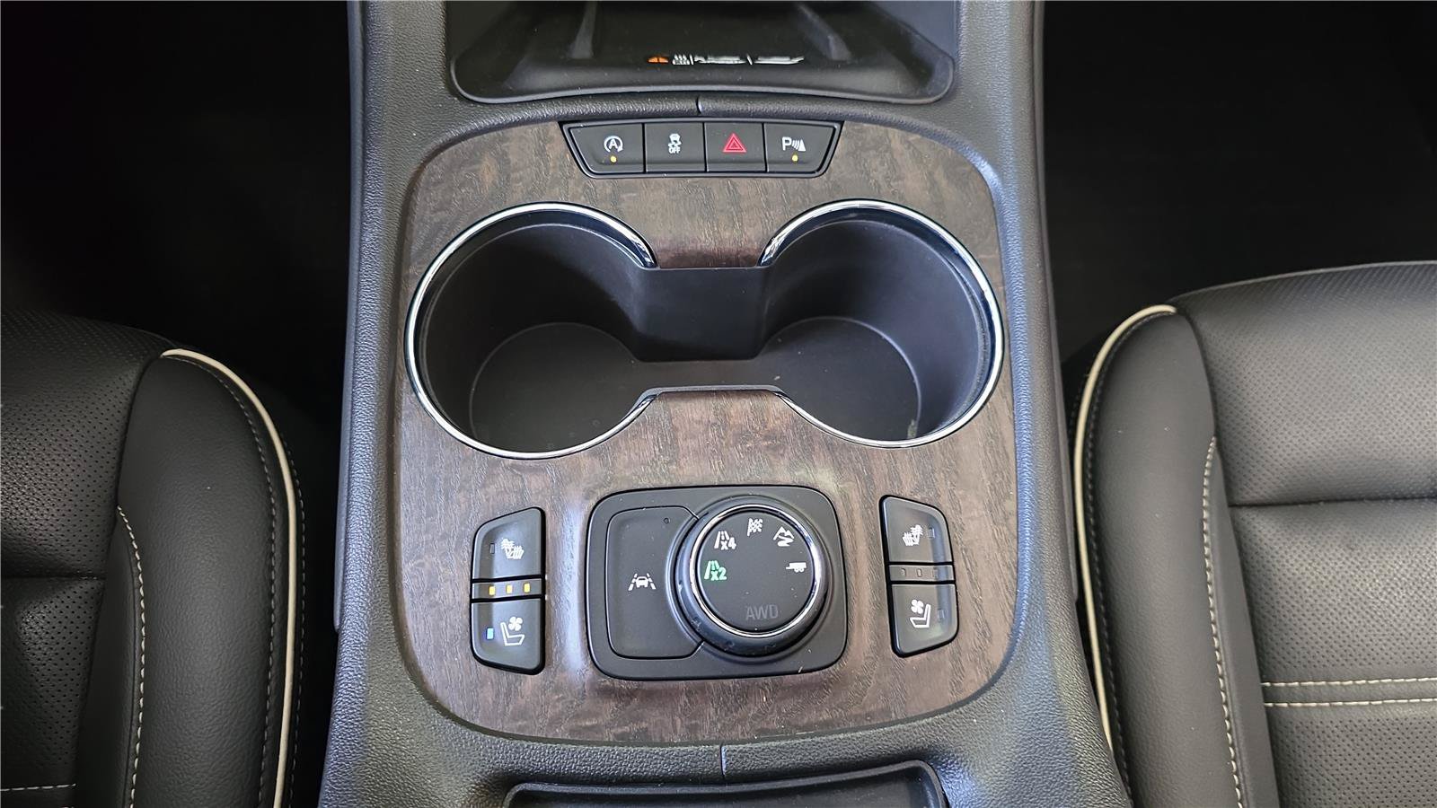 Used 2023 GMC Acadia Denali w/ Denali Ultimate Package AWD/4WD image 24
