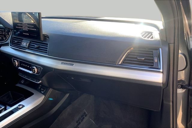 Used 2021 Audi Q5 e Premium Plus w/ Premium Plus Package AWD/4WD image 16