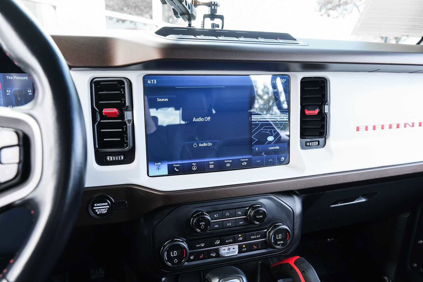 Used 2023 Ford Bronco Heritage Edition AWD/4WD image 42