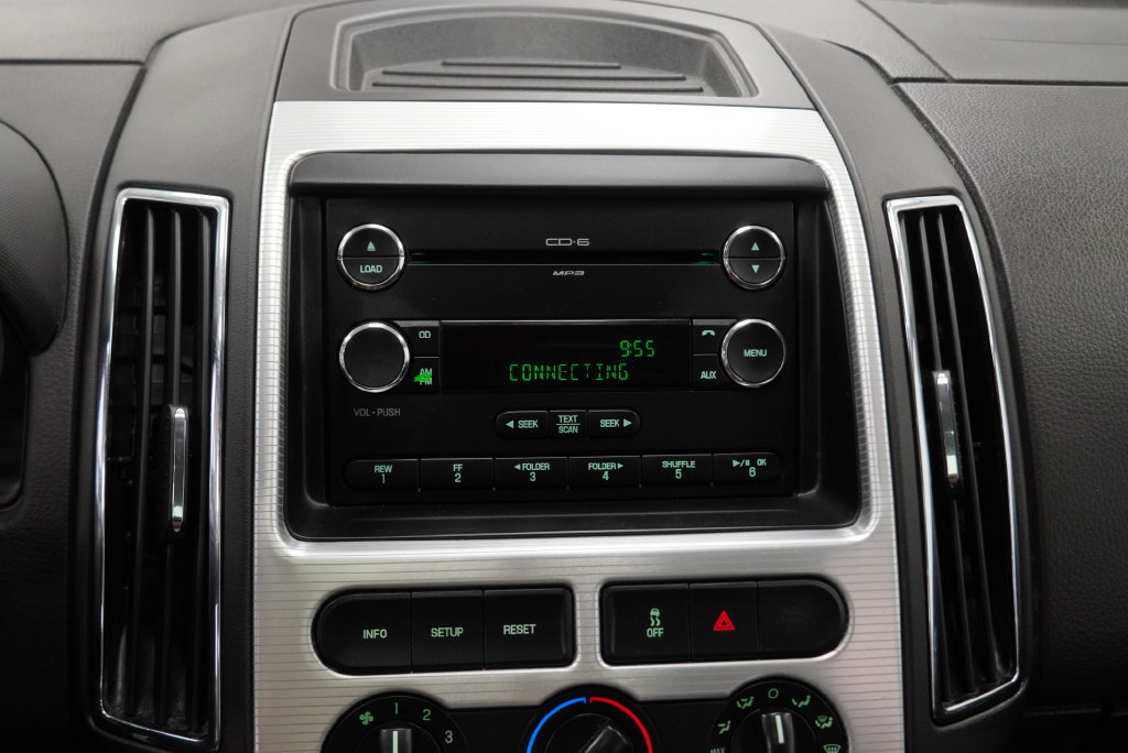 Used 2010 Ford Edge SEL FWD image 25