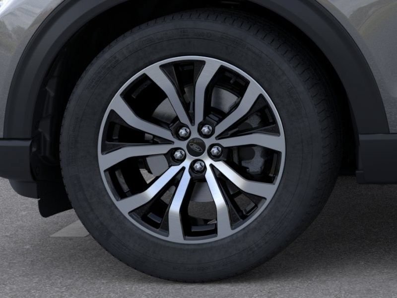 New 2025 Ford Explorer ST-Line w/ Premium Package RWD image 24