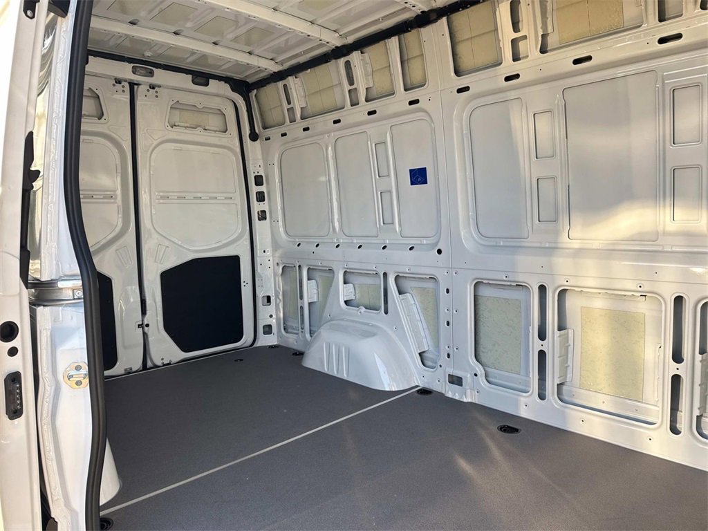 New 2025 Mercedes-Benz Sprinter 2500 image 13
