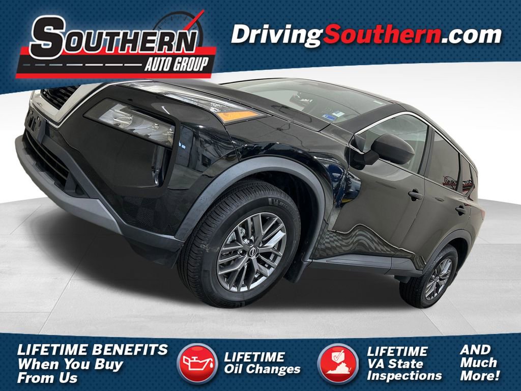 Used 2023 Nissan Rogue S image 1