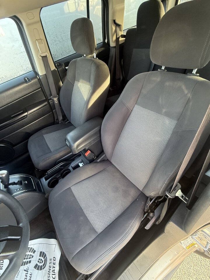 Used 2015 Jeep Patriot Sport w/ Power Value Group AWD/4WD image 7