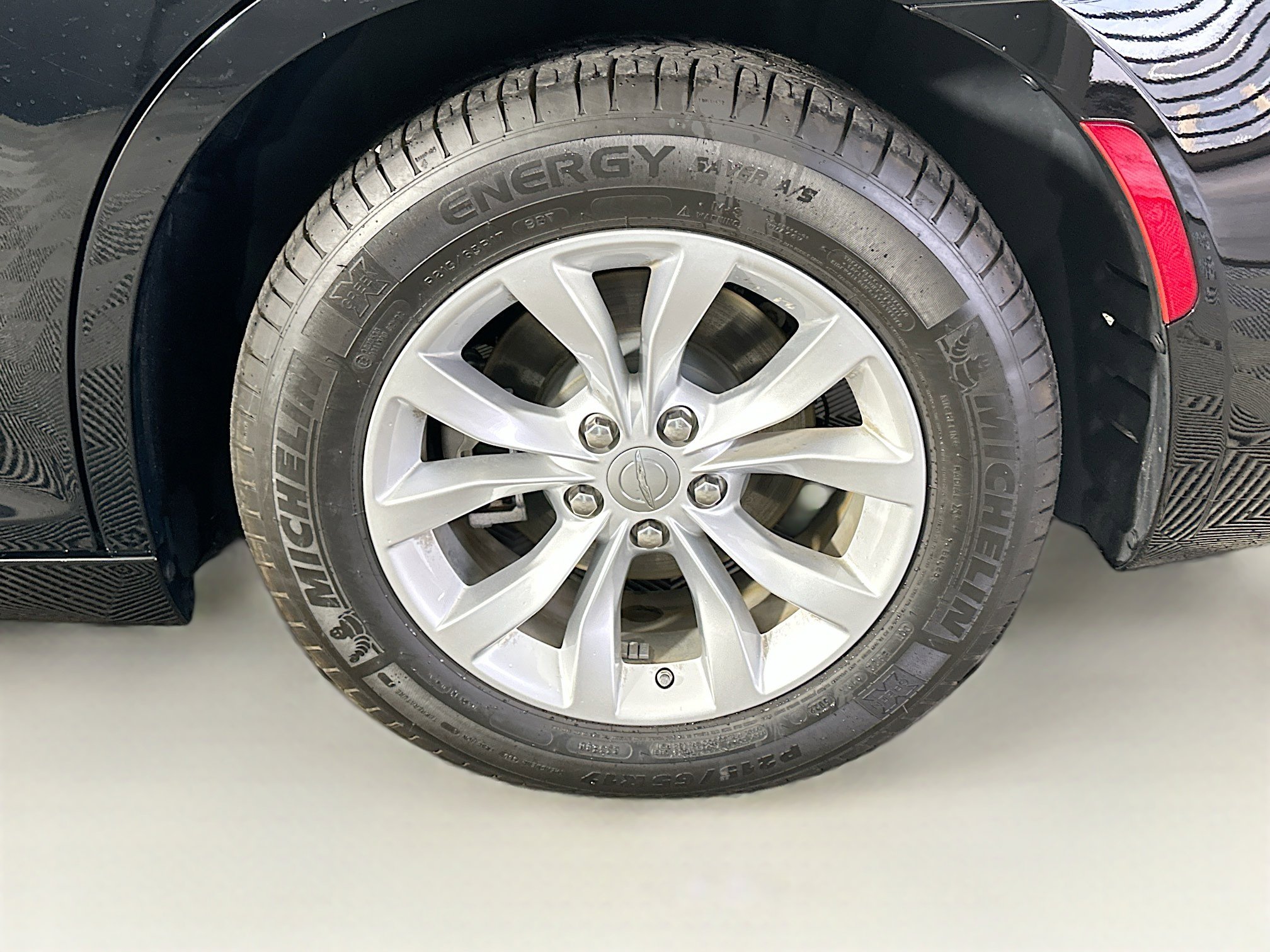 Used 2023 Chrysler 300 Touring image 11