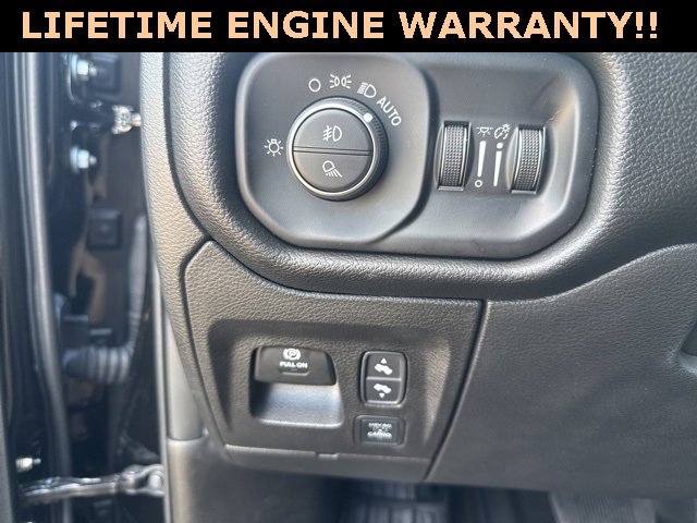 New 2026 RAM 1500 4x4 Crew Cab image 20