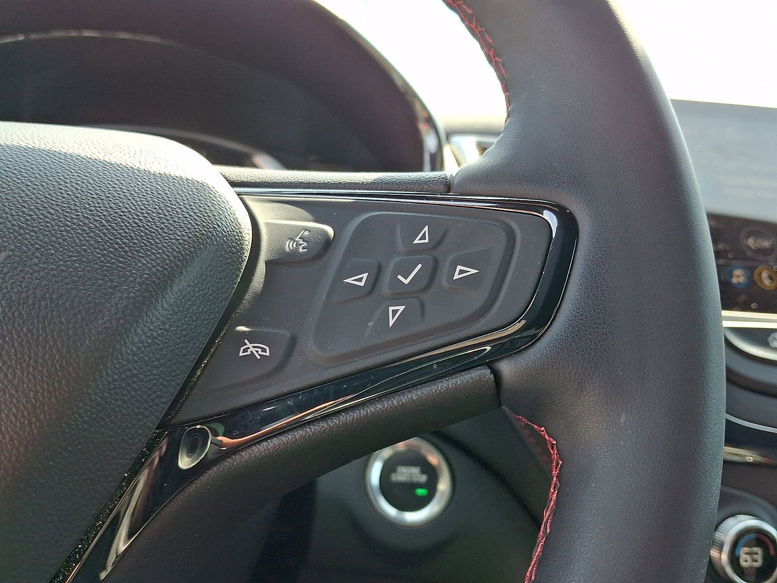 Used 2024 Chevrolet Equinox RS AWD/4WD image 20