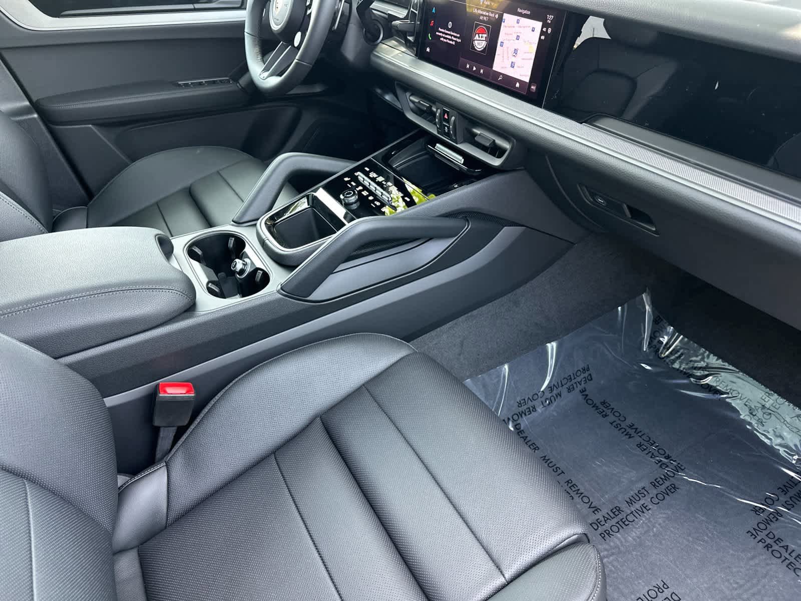 New 2026 Porsche Cayenne S AWD/4WD image 17