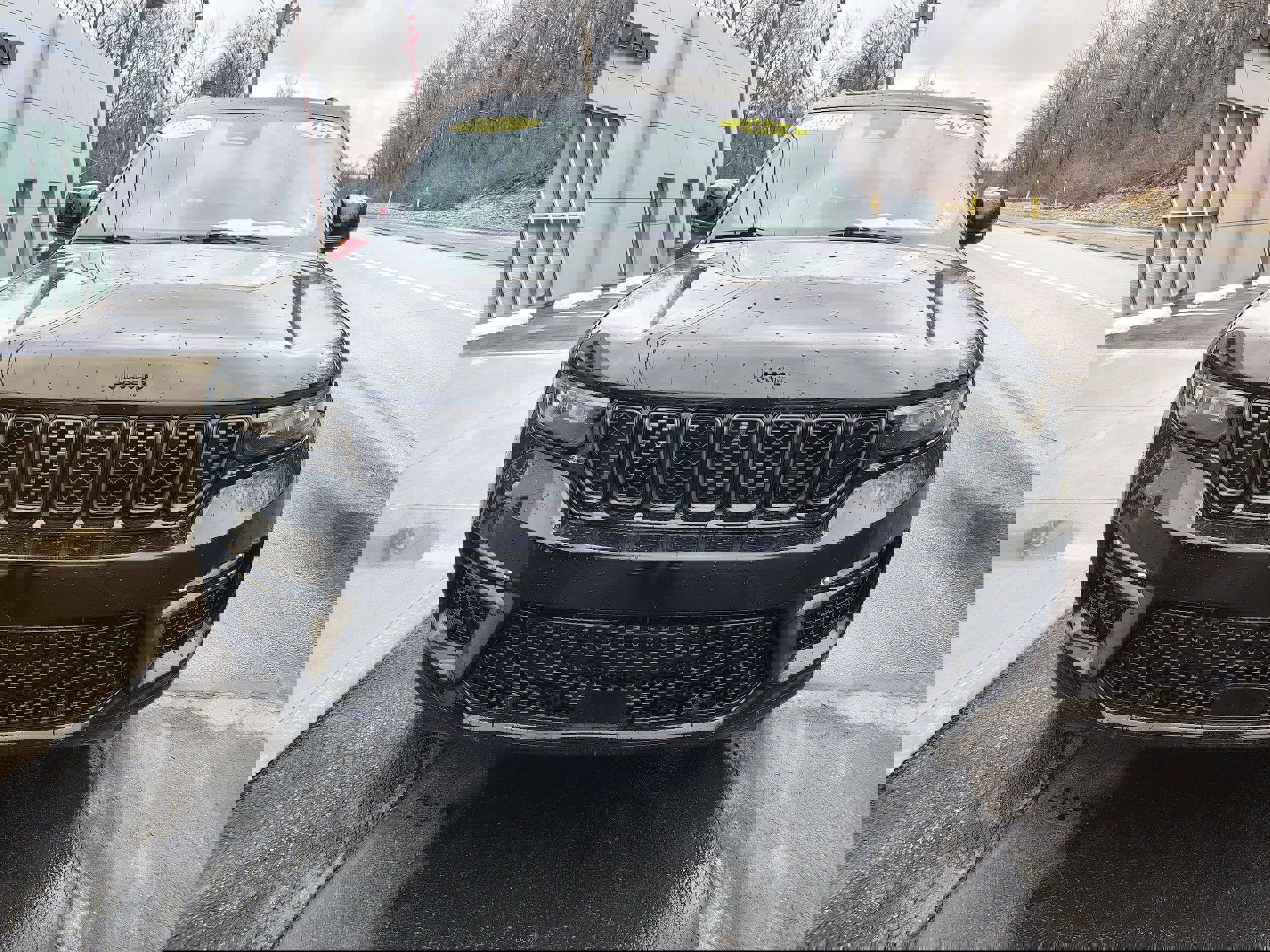 Certified 2024 Jeep Grand Cherokee Summit image 3