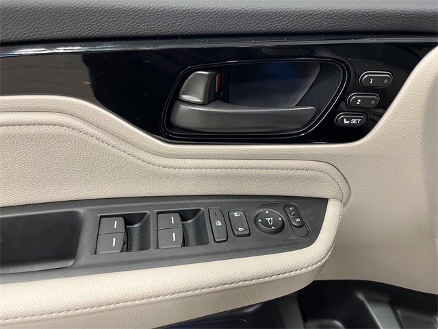 New 2026 Honda Odyssey Touring image 13