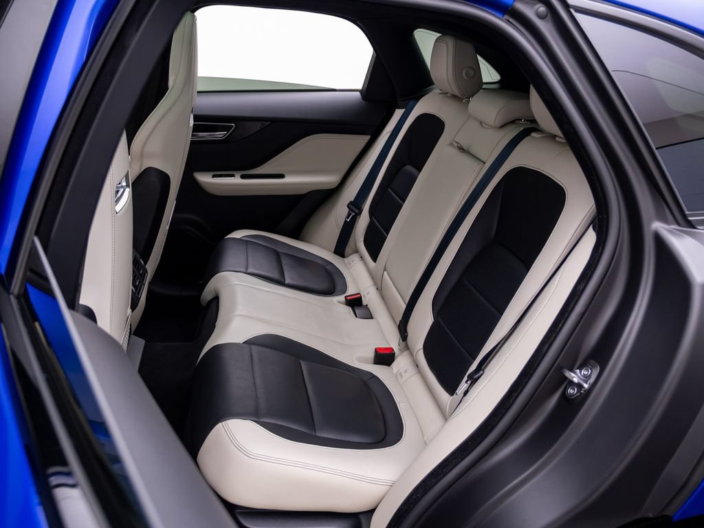 Used 2020 Jaguar F-PACE R-Sport AWD/4WD image 17