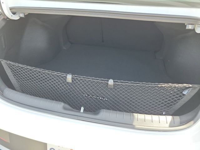 Certified 2025 Hyundai Elantra SEL w/ Cargo Package image 22