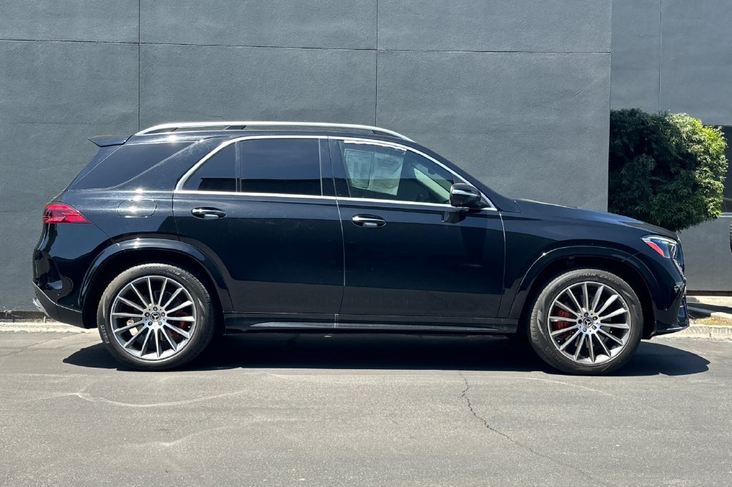 Used 2024 Mercedes-Benz GLE 350 4MATIC image 3