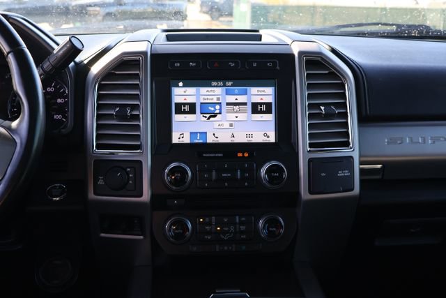 Used 2017 Ford F350 Platinum w/ Platinum Ultimate Package image 14