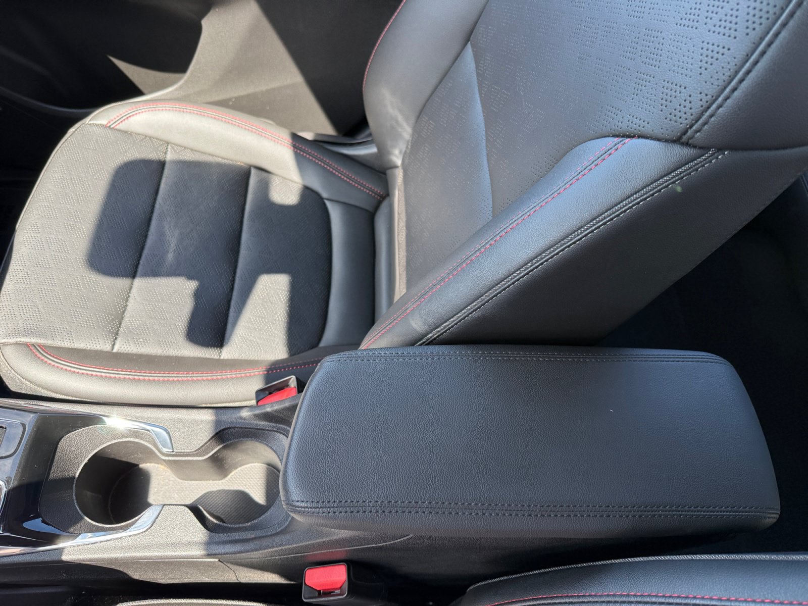 Used 2023 Chevrolet Bolt EUV Premier w/ Sun & Sound Package FWD image 14