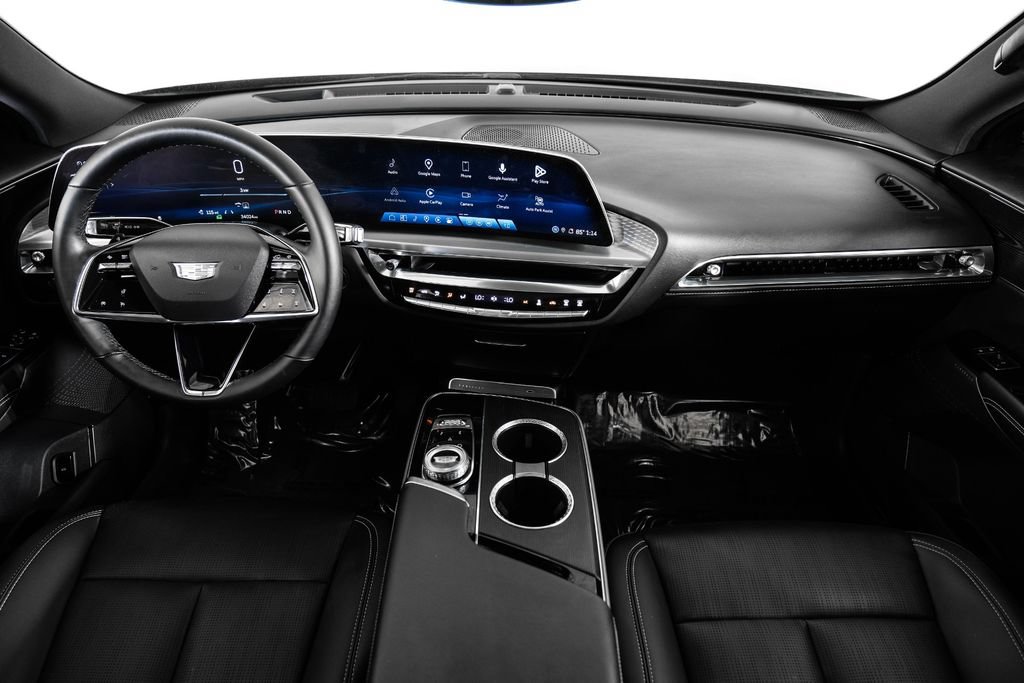 Used 2024 Cadillac Lyriq Sport w/ LPO, Floor Liner Package AWD/4WD image 11