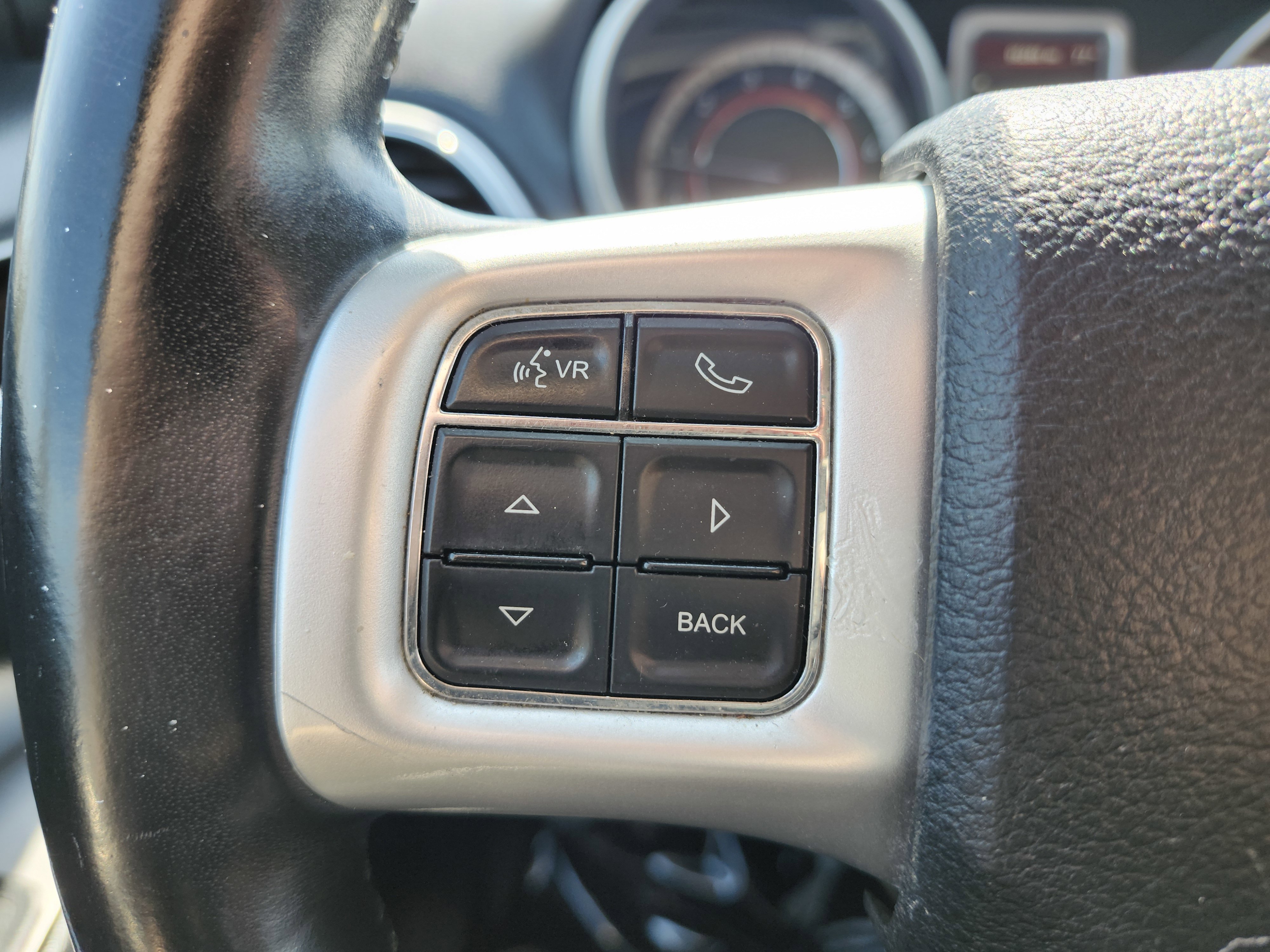 Used 2018 Dodge Journey SE w/ Connectivity Group image 30
