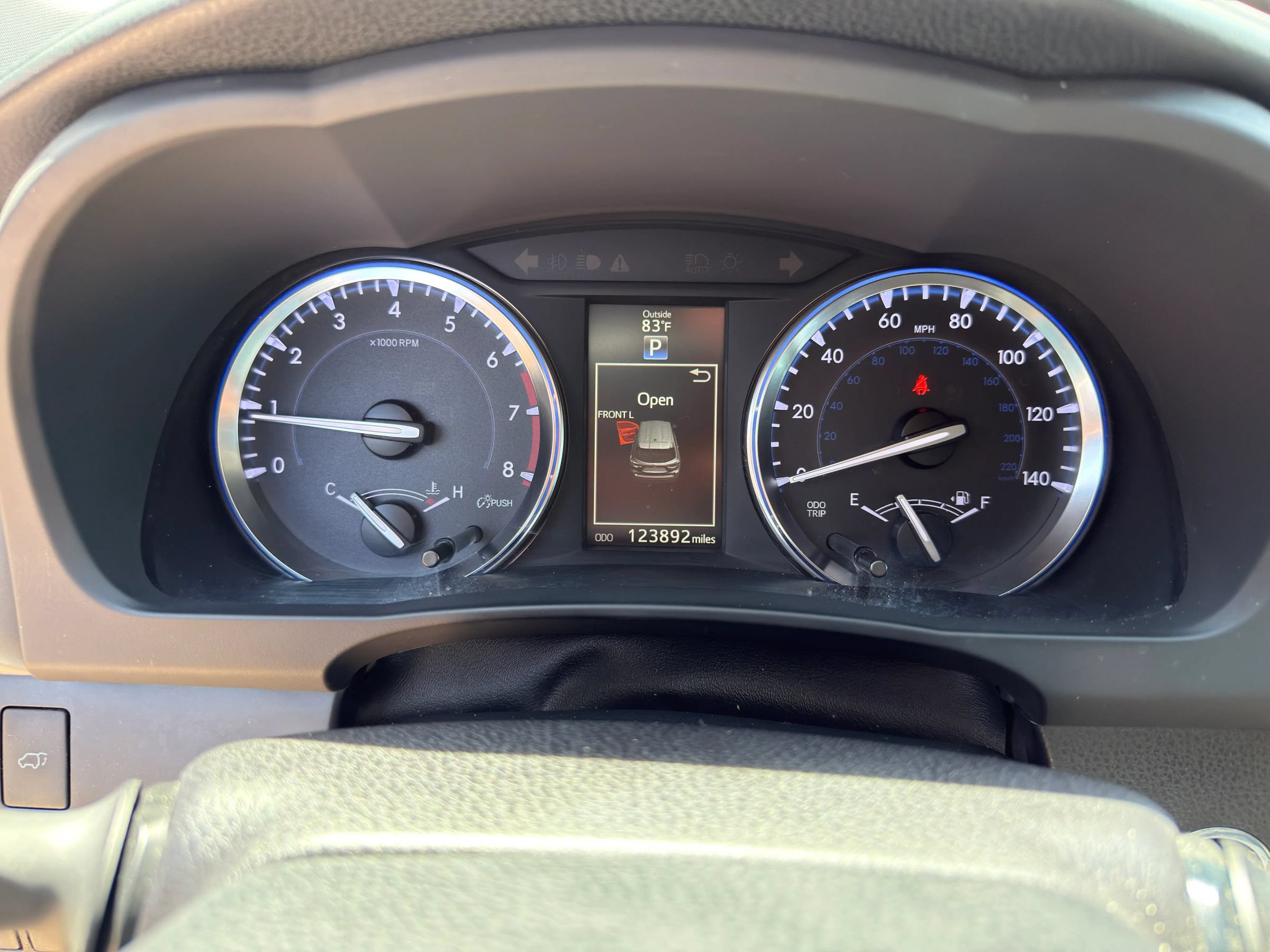Used 2015 Toyota Highlander XLE FWD image 12