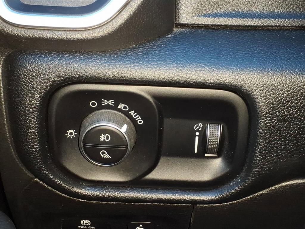 Used 2021 RAM 1500 Big Horn image 28