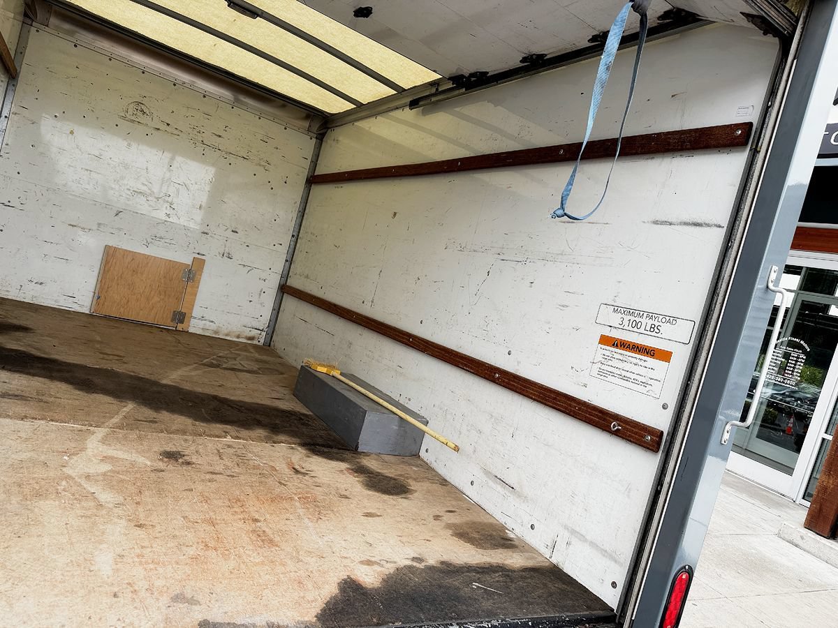Used 2019 GMC Savana 3500 w/ Driver Convenience Package RWD image 13
