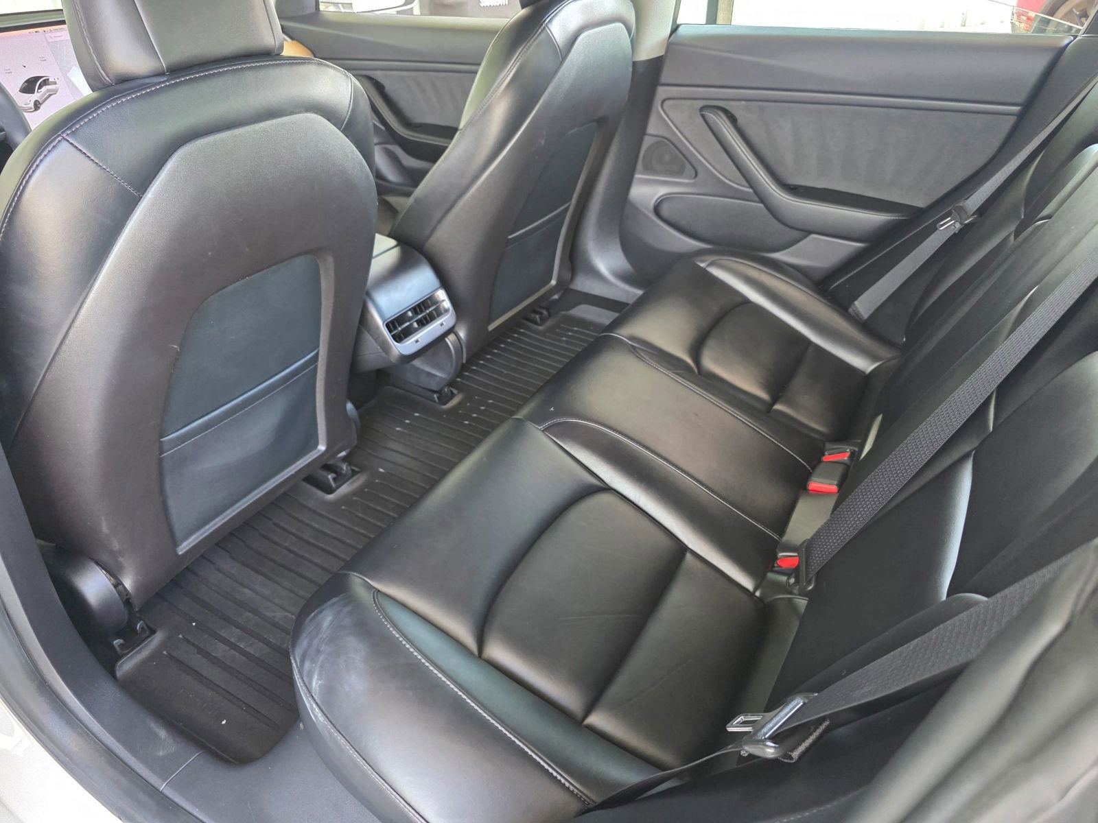 Used 2020 Tesla Model 3 Performance AWD/4WD image 32