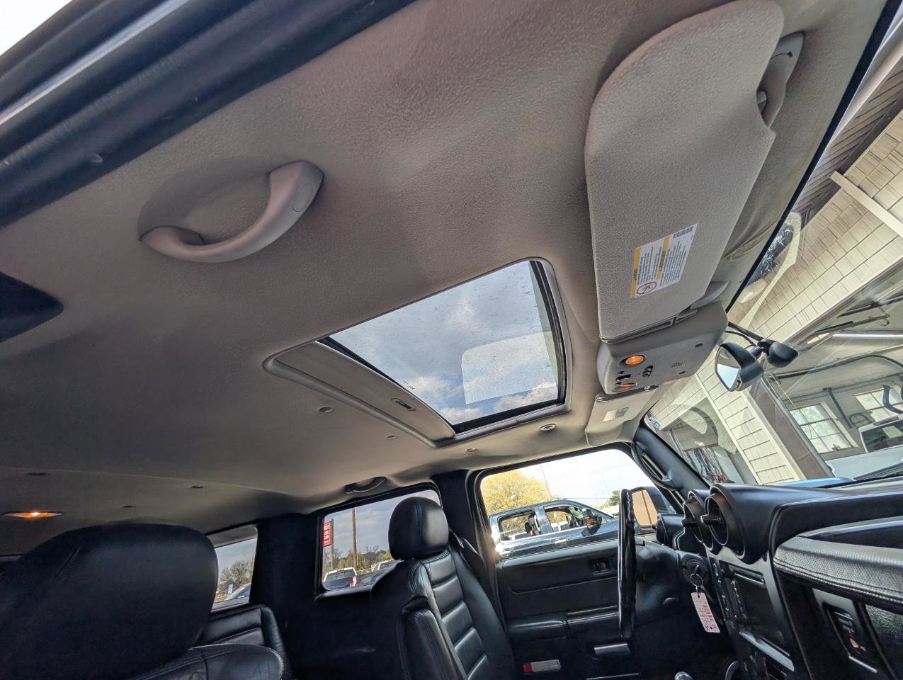 Used 2005 HUMMER H2 w/ Preferred Equipment Group image 23