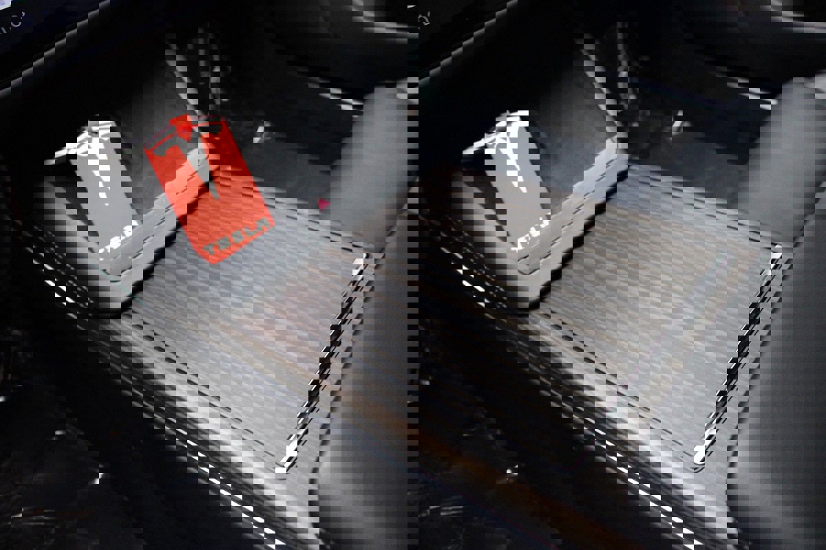 Used 2023 Tesla Model S AWD image 33