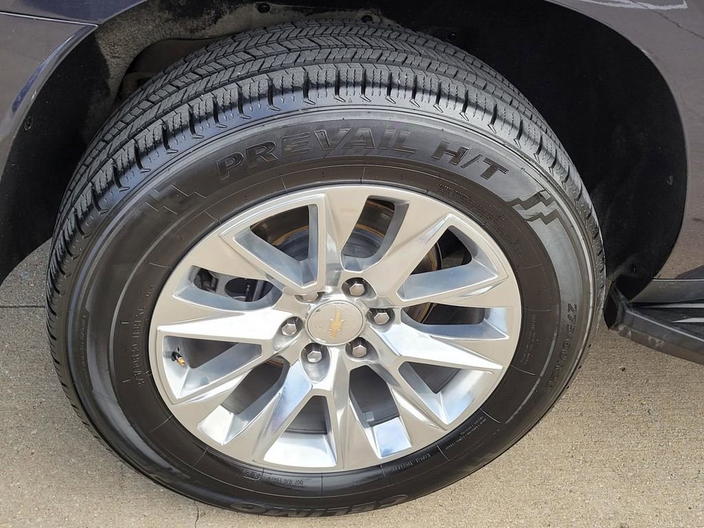 Certified 2023 Chevrolet Suburban Premier image 6