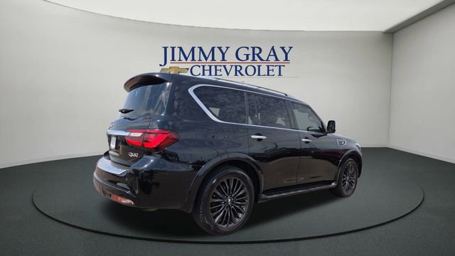 Used 2023 INFINITI QX80 Sensory w/ All-Season Package image 3