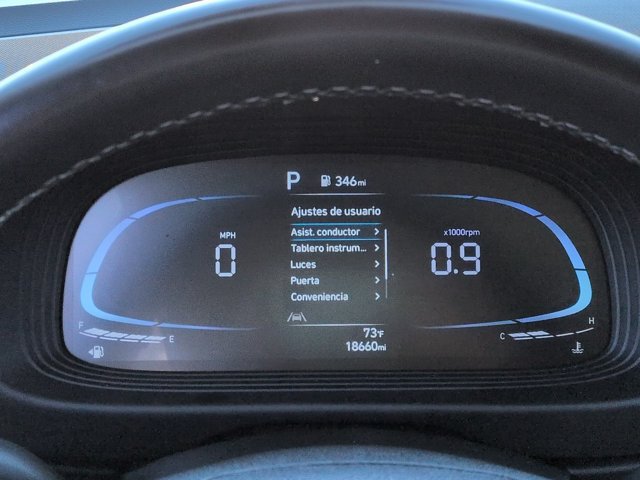 Used 2024 Hyundai Venue SEL FWD image 25